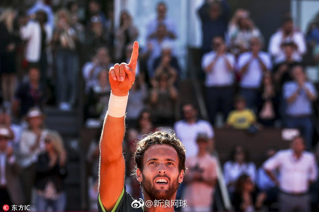 里尔主场惜败尼斯,令球迷失望 里尔主场惜败尼斯,令球迷失望