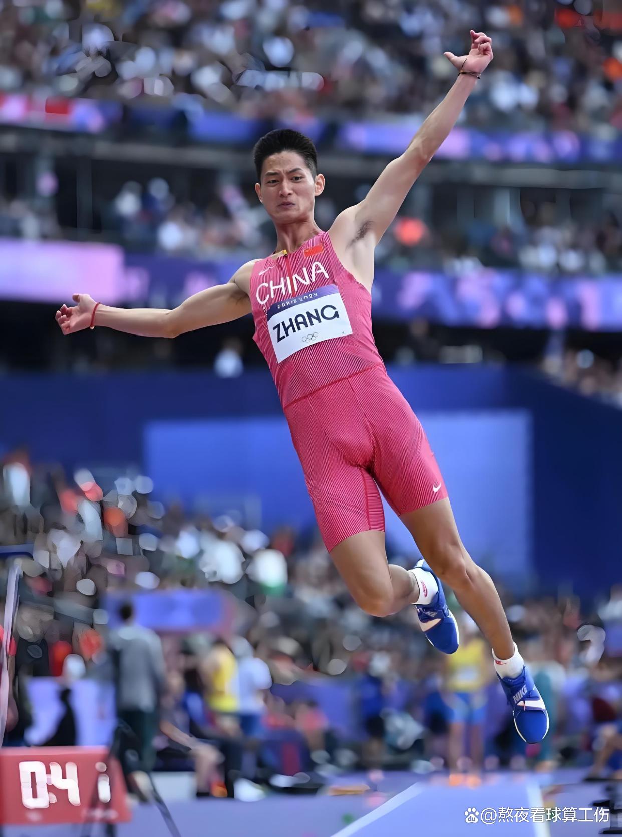 包含田径赛场选手动人心声：奋斗背后真情呐喊的词条