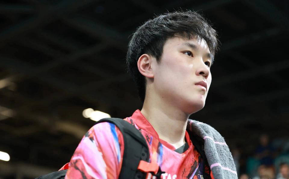 日本队逆转中国队，张本智和统治全场