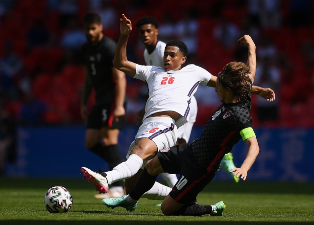 英格兰队完胜中国队,奥恰洛夫刷新纪录 英格兰队完胜中国队,奥恰洛夫刷新纪录