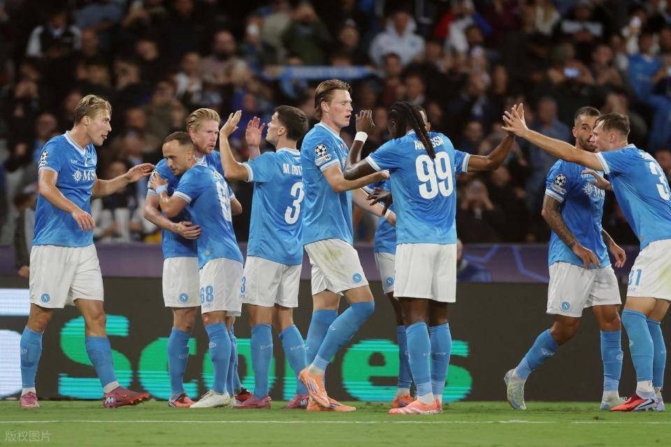 开云体育在线-亚特兰大客场大胜那不勒斯，取得关键胜利