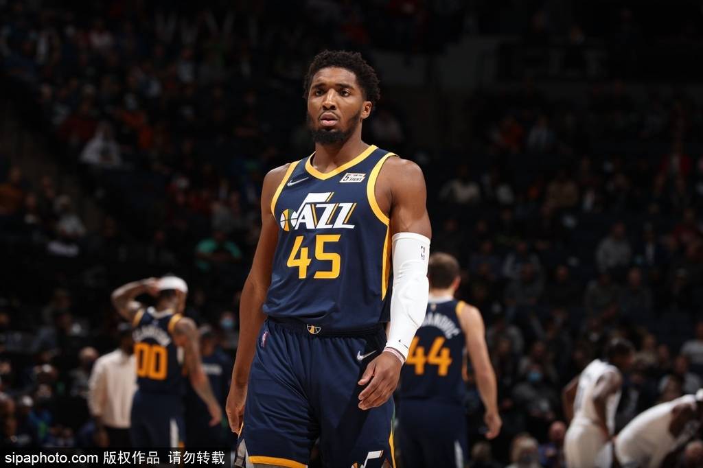 开云APP-雷霆轻取猛龙，米切尔关键制胜