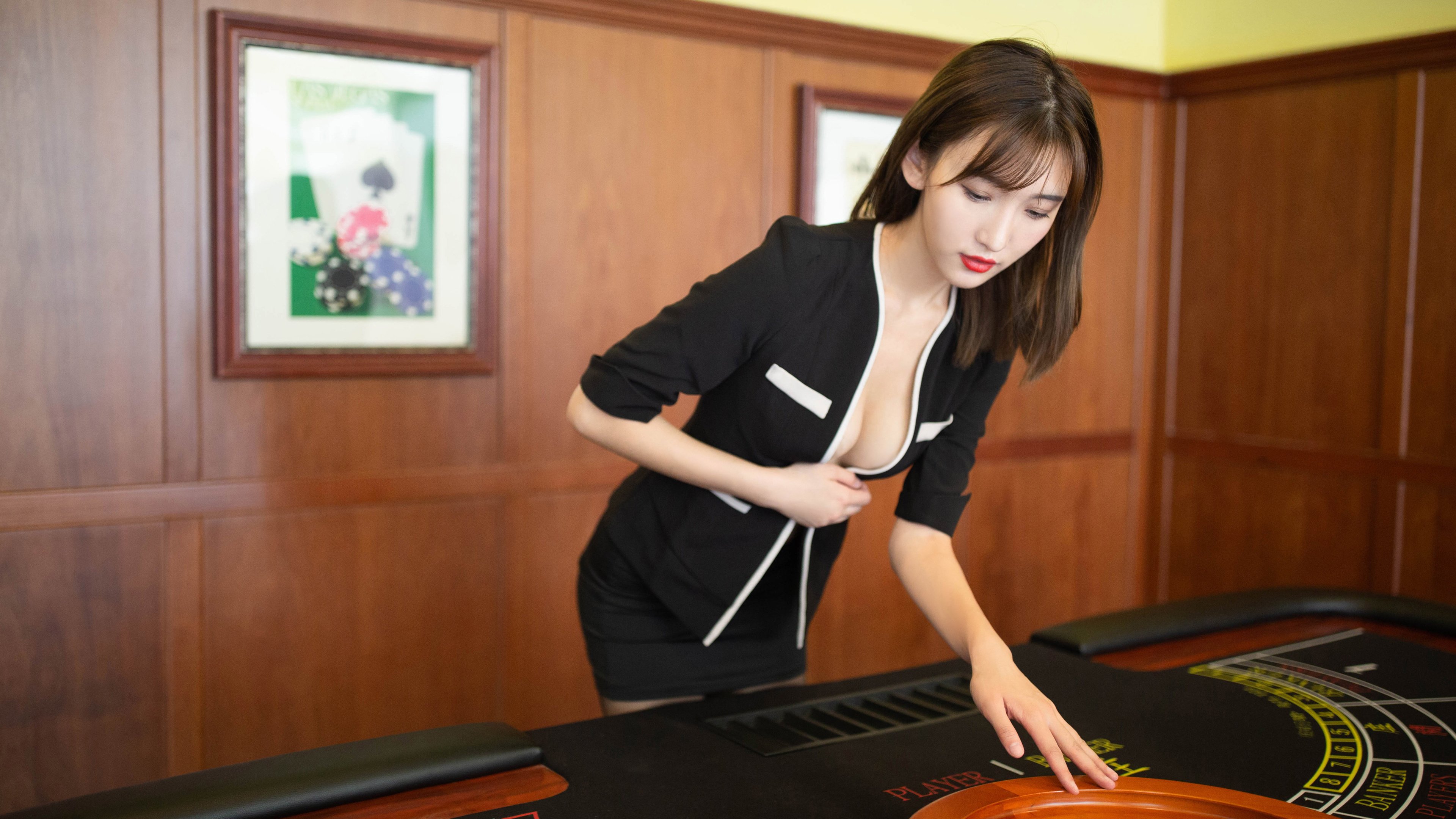 开云体育官网-人类心跳的极限是11秒，凯尔特人压哨绝杀雄鹿，一场无法复制的东部决赛