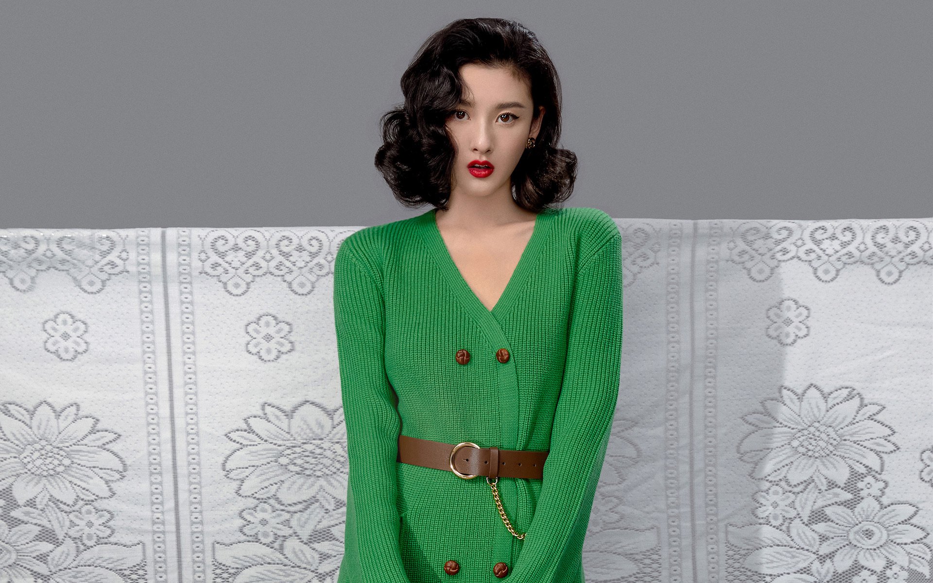 篮球世界的双重震撼，辽宁队横扫马刺，英格拉姆欧冠淘汰赛接管比赛