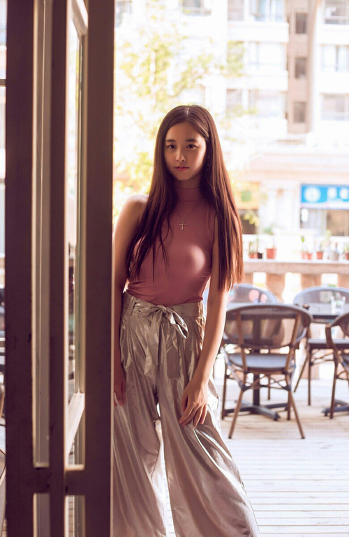 开云体育-白色闪电与阴影覆盖，卡塞米罗如何吞噬洪都拉斯的每一次脉搏