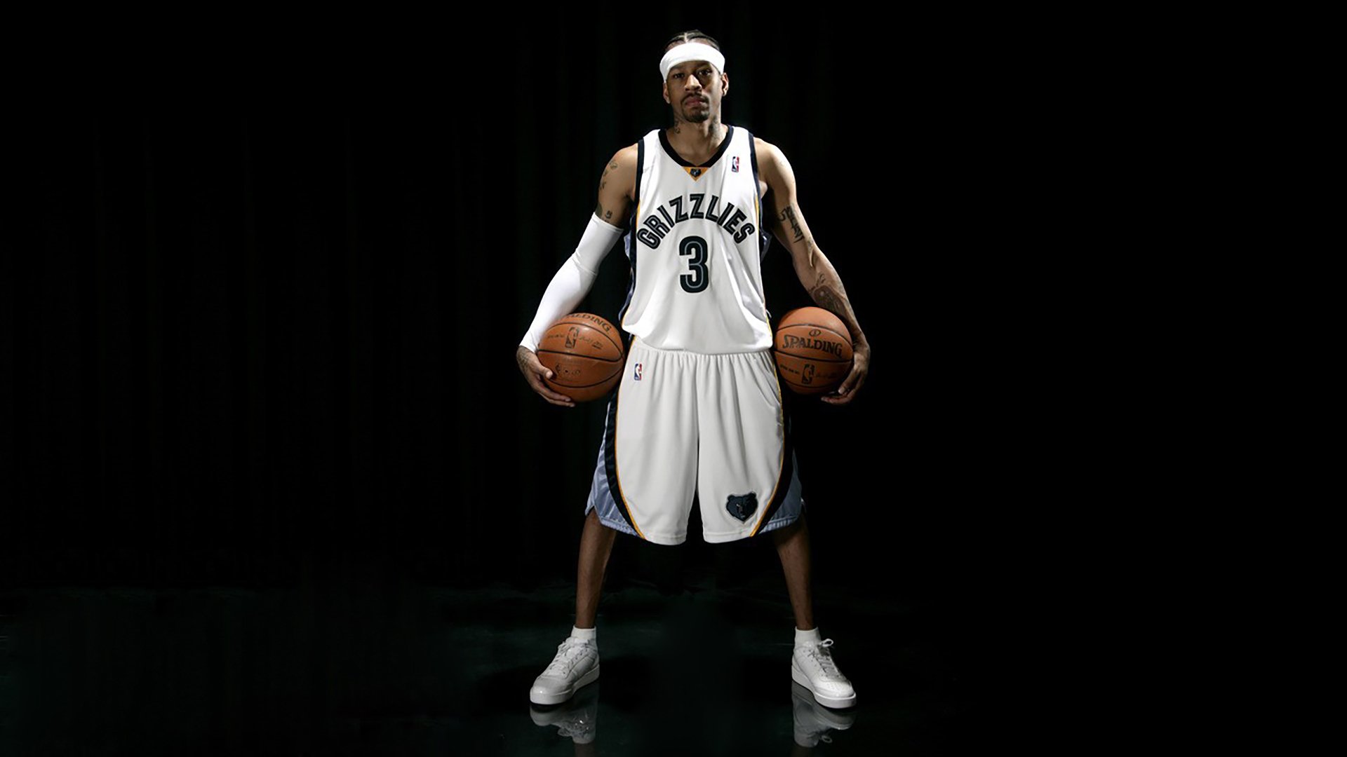 西决赛场惊现上海队?生死战化身异次元对决,雄鹿竟被强势晋级