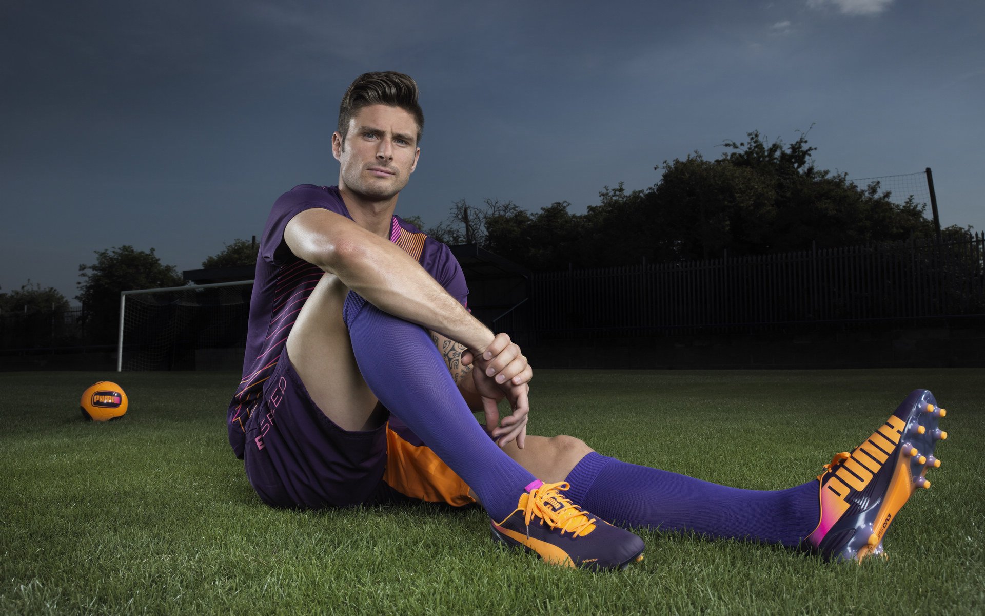 开云体育在线-非典型英雄，从夏洛特到伊斯坦布尔，一个名字的双重神迹